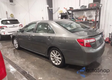 2012 Toyota Camry Xle z USA, uszkodzony, nr VIN 4T4BF1FK7CR232406